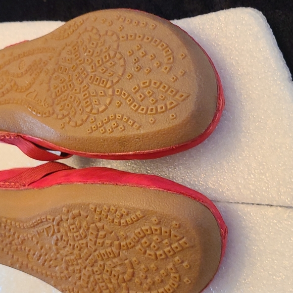 Clarks Artisan UK Unloop Shoes - Picture 8 of 10